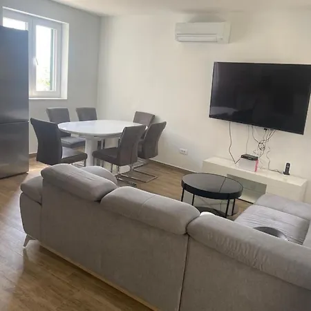 Villa Borak Tice